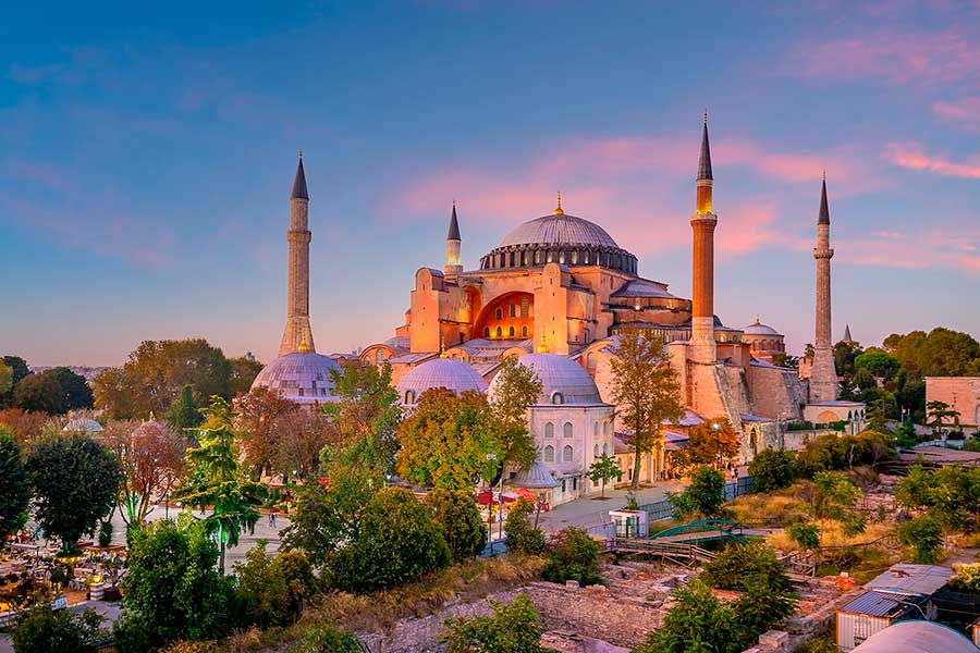 Получение гражданства Турции в 2025 году