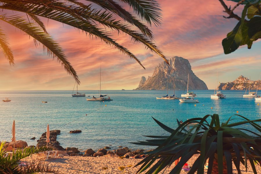 Получение гражданства Испании в 2025 году