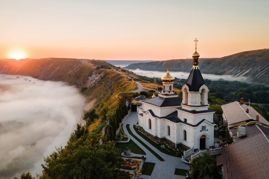 Вид на жительство в Молдове: все способы получения